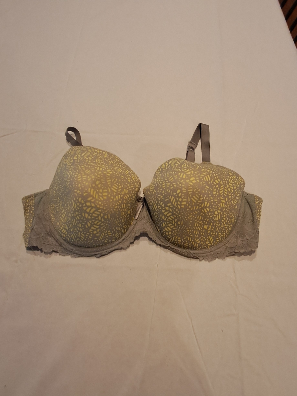Dreamfit Women's Padded Lace Underwire‎ Bra - Gray & Yellow Size 44DD